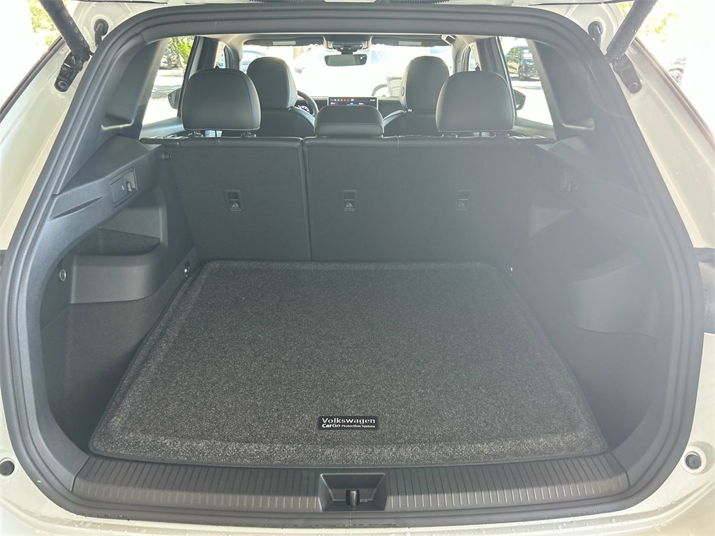 New 2026 Volkswagen Tiguan SE R-Line image 47