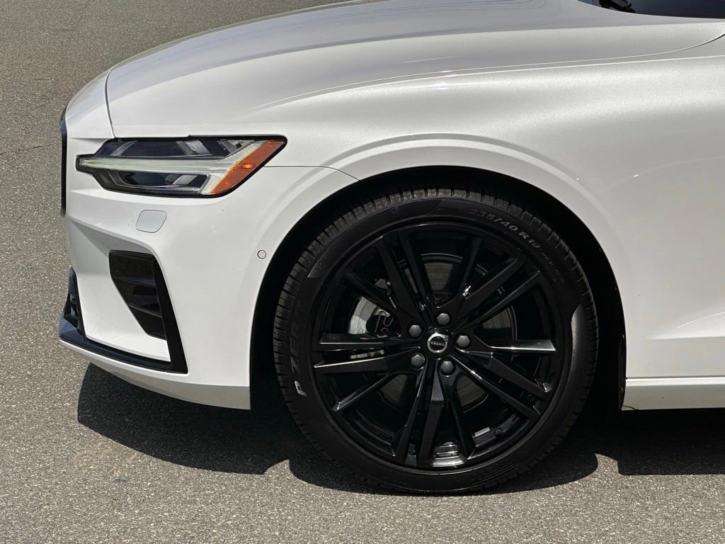 Used 2024 Volvo S60 B5 Plus image 43