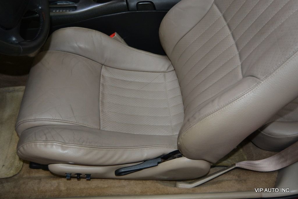 Used 2002 Pontiac Firebird Convertible w/ Sport Appearance Pkg image 21