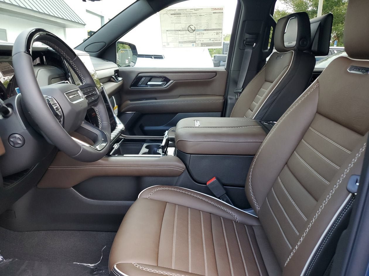 New 2026 GMC Yukon XL Denali Ultimate AWD/4WD image 19
