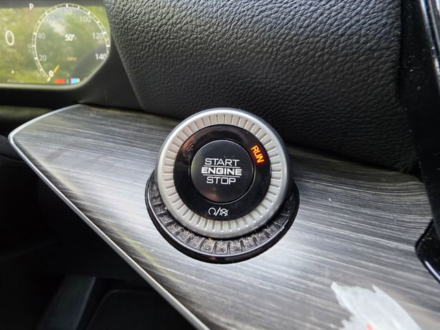 Used 2024 Jeep Wagoneer L Series II w/ Flexible Seating Group image 24