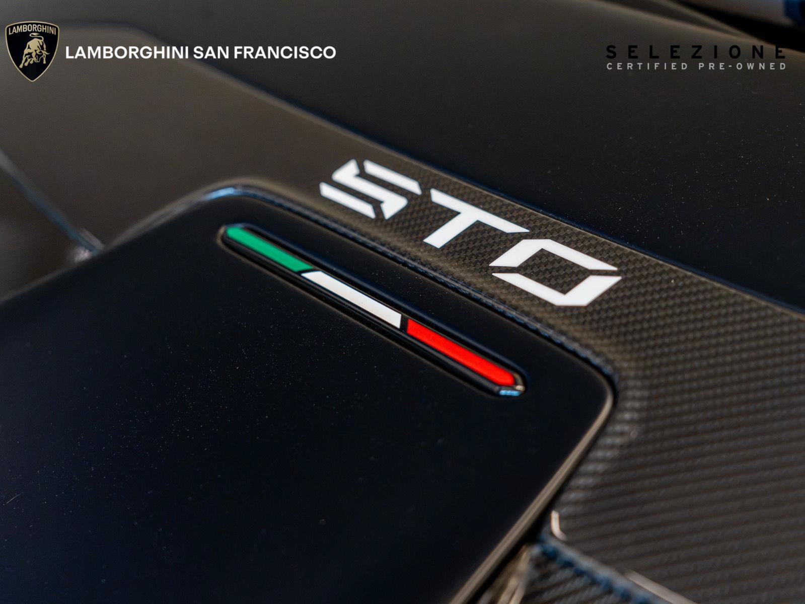 Used 2024 Lamborghini Huracan STO RWD image 15