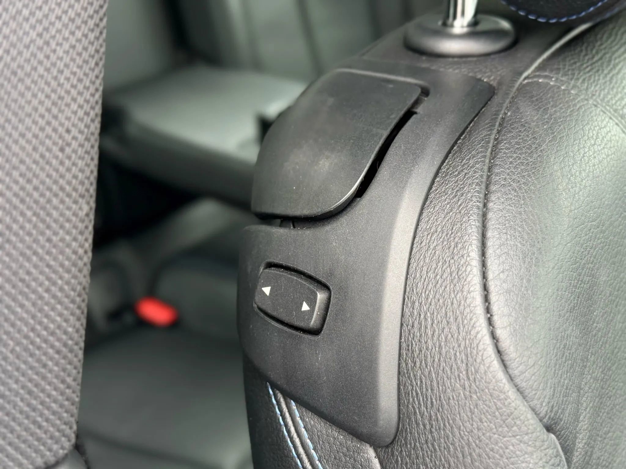 Used 2019 BMW 440i xDrive Coupe w/ M Sport Package image 32