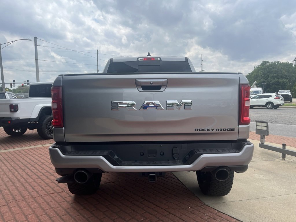 New 2025 RAM 1500 Big Horn image 5