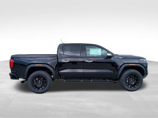 New 2026 GMC Canyon Denali w/ LPO, Denali Black Edition AWD/4WD image 6