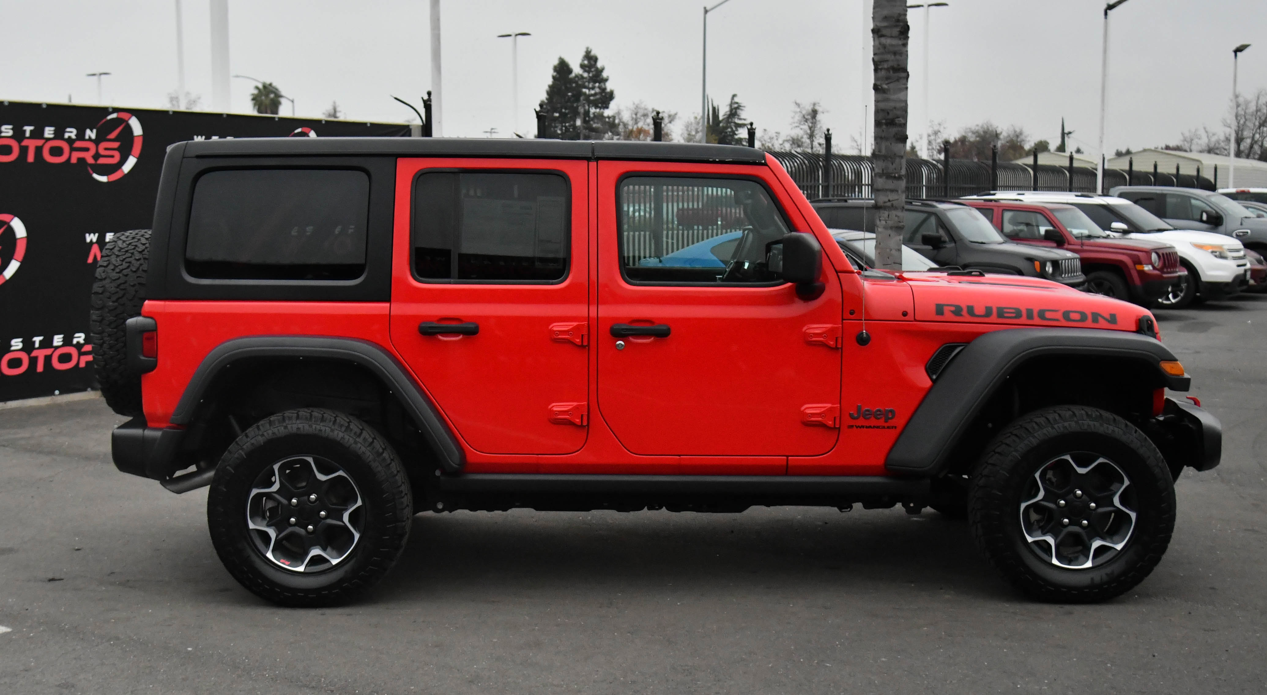 Used 2023 Jeep Wrangler Unlimited Rubicon image 9