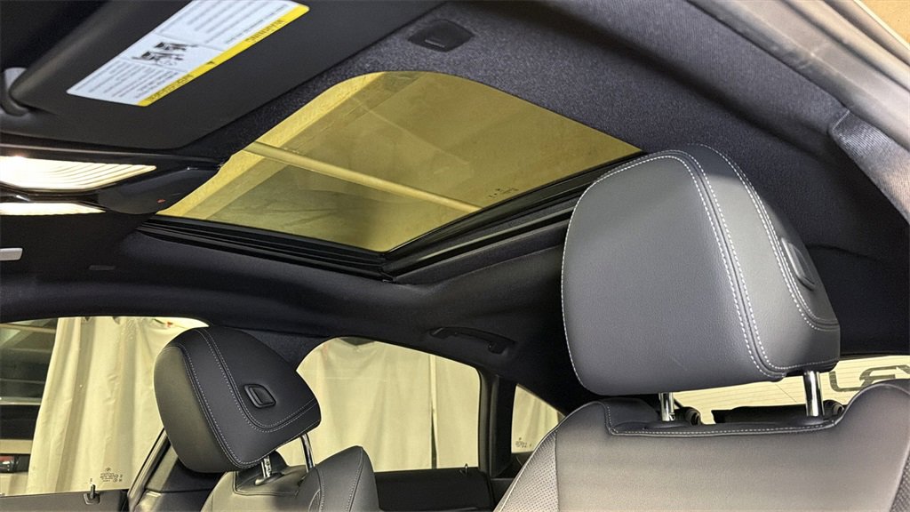 Used 2024 BMW i4 eDrive35 w/ Premium Package image 8