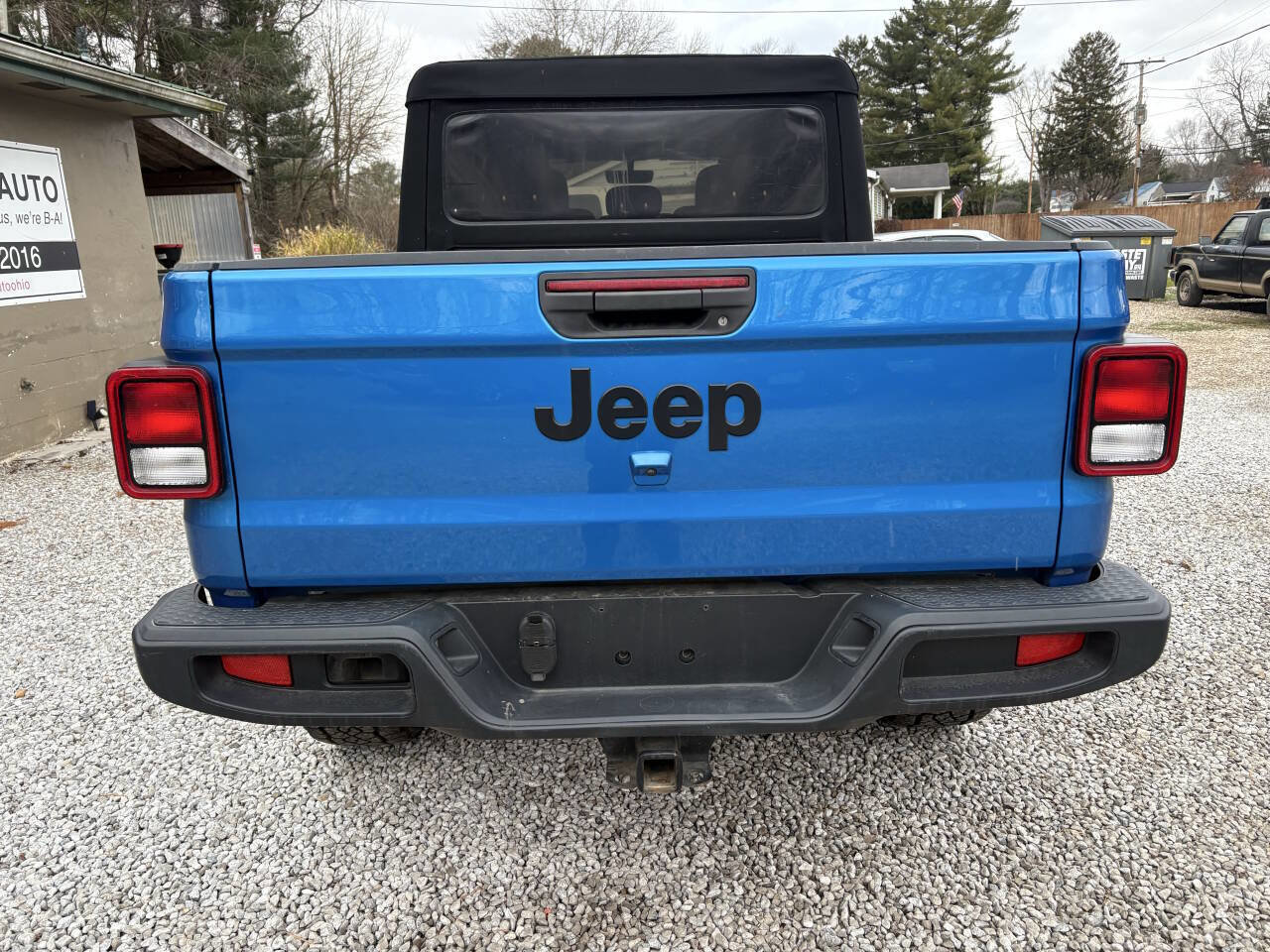 Used 2022 Jeep Gladiator Sport image 8