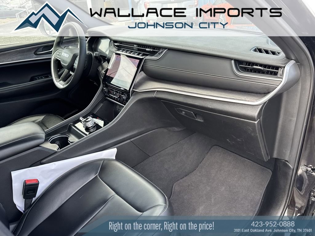 Used 2024 Jeep Grand Cherokee Limited AWD/4WD image 38