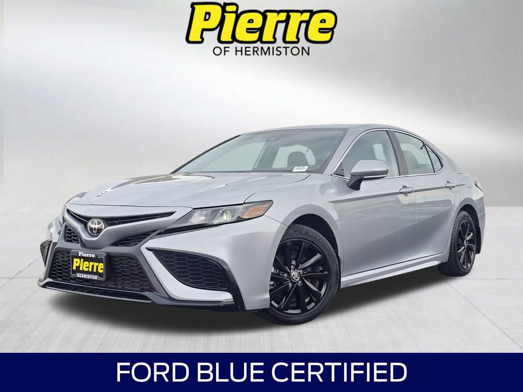 Used 2024 Toyota Camry SE FWD image 1