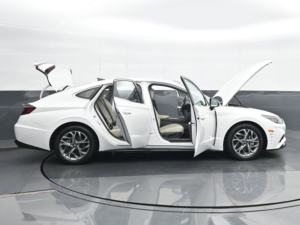 Used 2023 Hyundai Sonata SEL w/ Cargo Package image 27