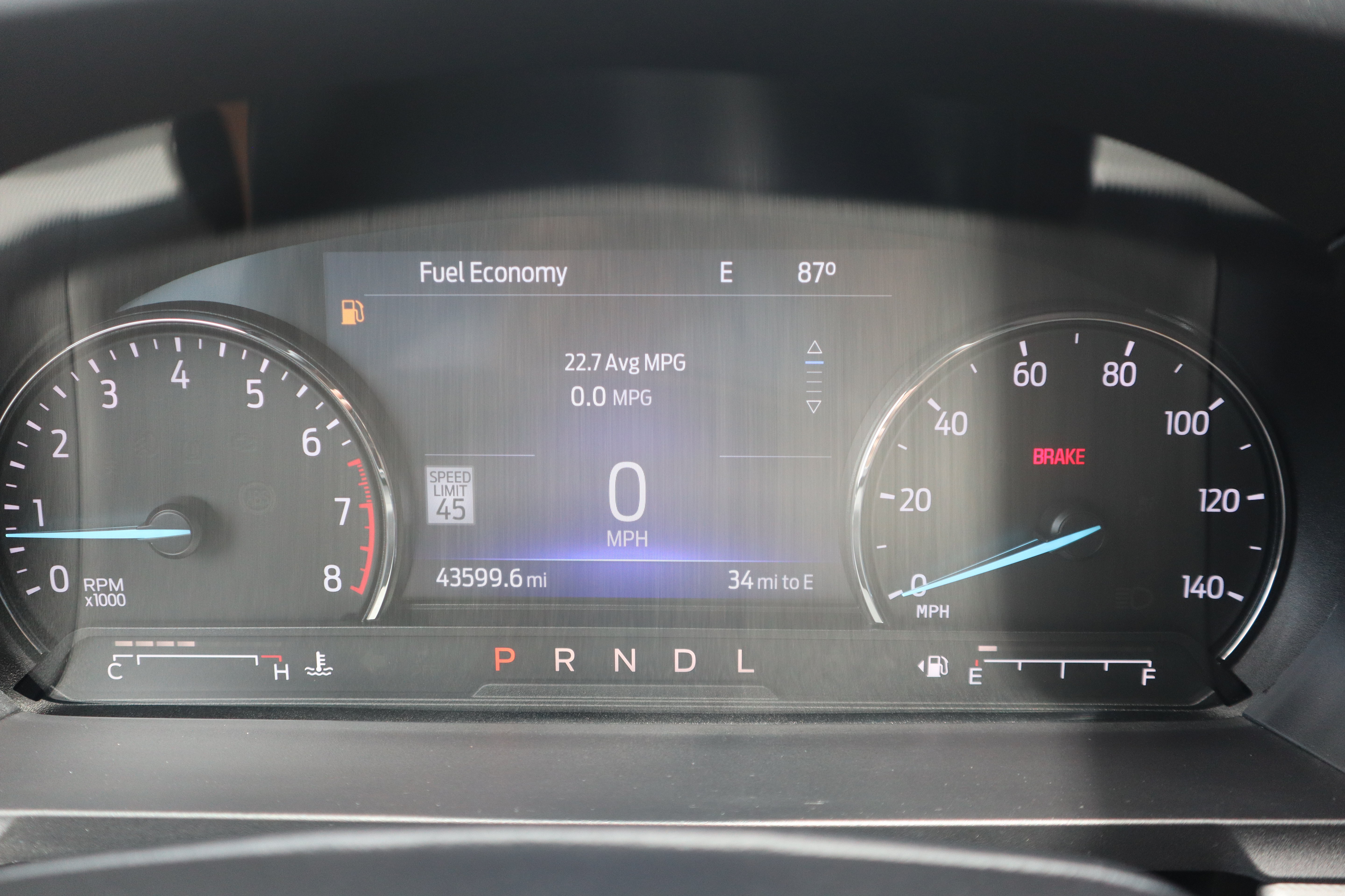 Used 2022 Ford Explorer XLT w/ Equipment Group 202A AWD/4WD image 17