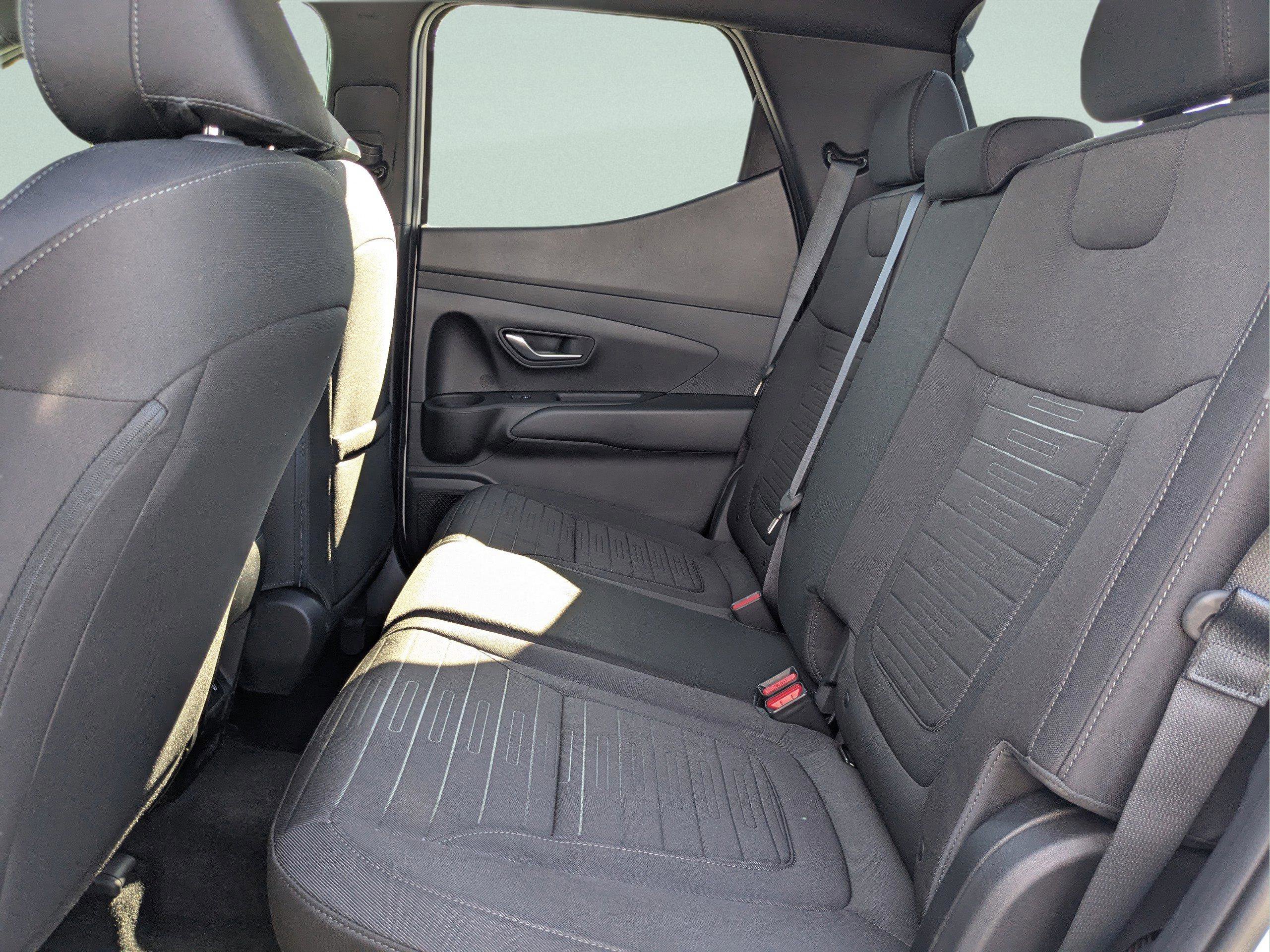 New 2026 Hyundai Santa Cruz SE FWD image 11