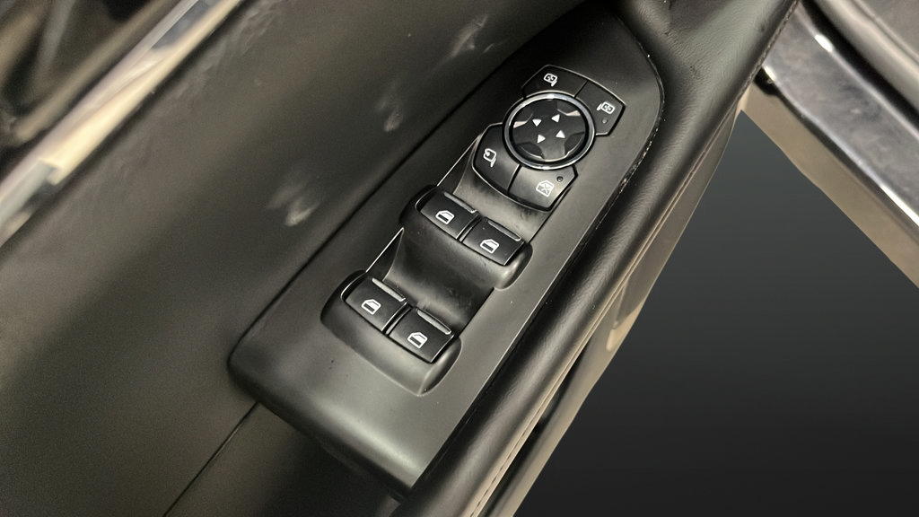 Used 2023 Lincoln Nautilus AWD w/ Premium Package image 21