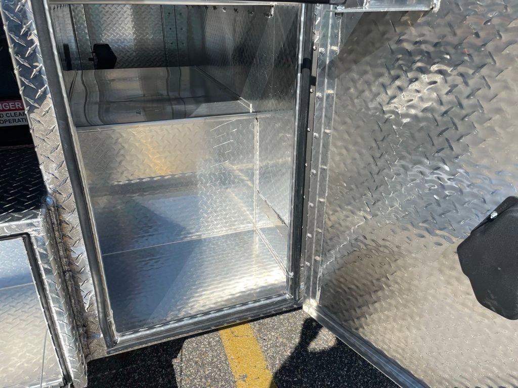 New 2025 Ford F550 4x4 Regular Cab Super Duty image 23