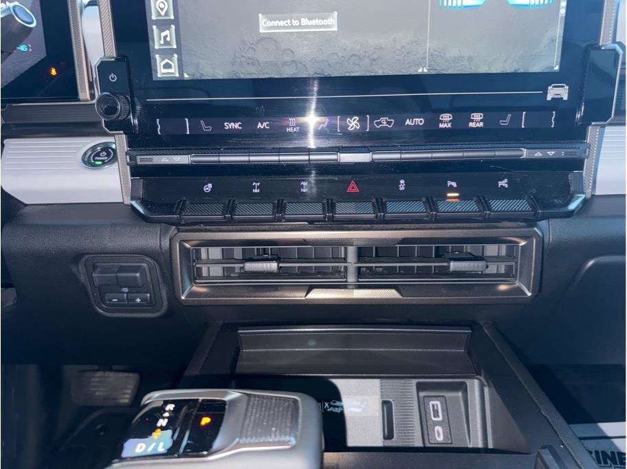 Used 2024 GMC Hummer EV 2X w/ Extreme Off-Road Package image 21