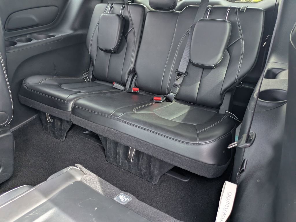 Used 2025 Chrysler Pacifica Select image 28