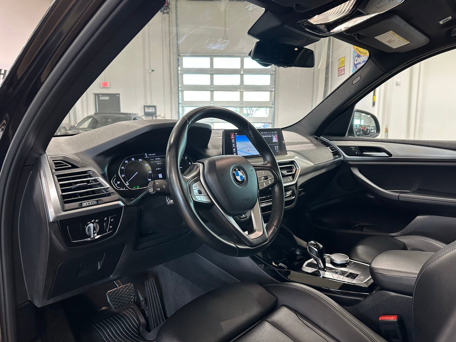 Used 2022 BMW X3 sDrive30i w/ Convenience Package RWD image 16