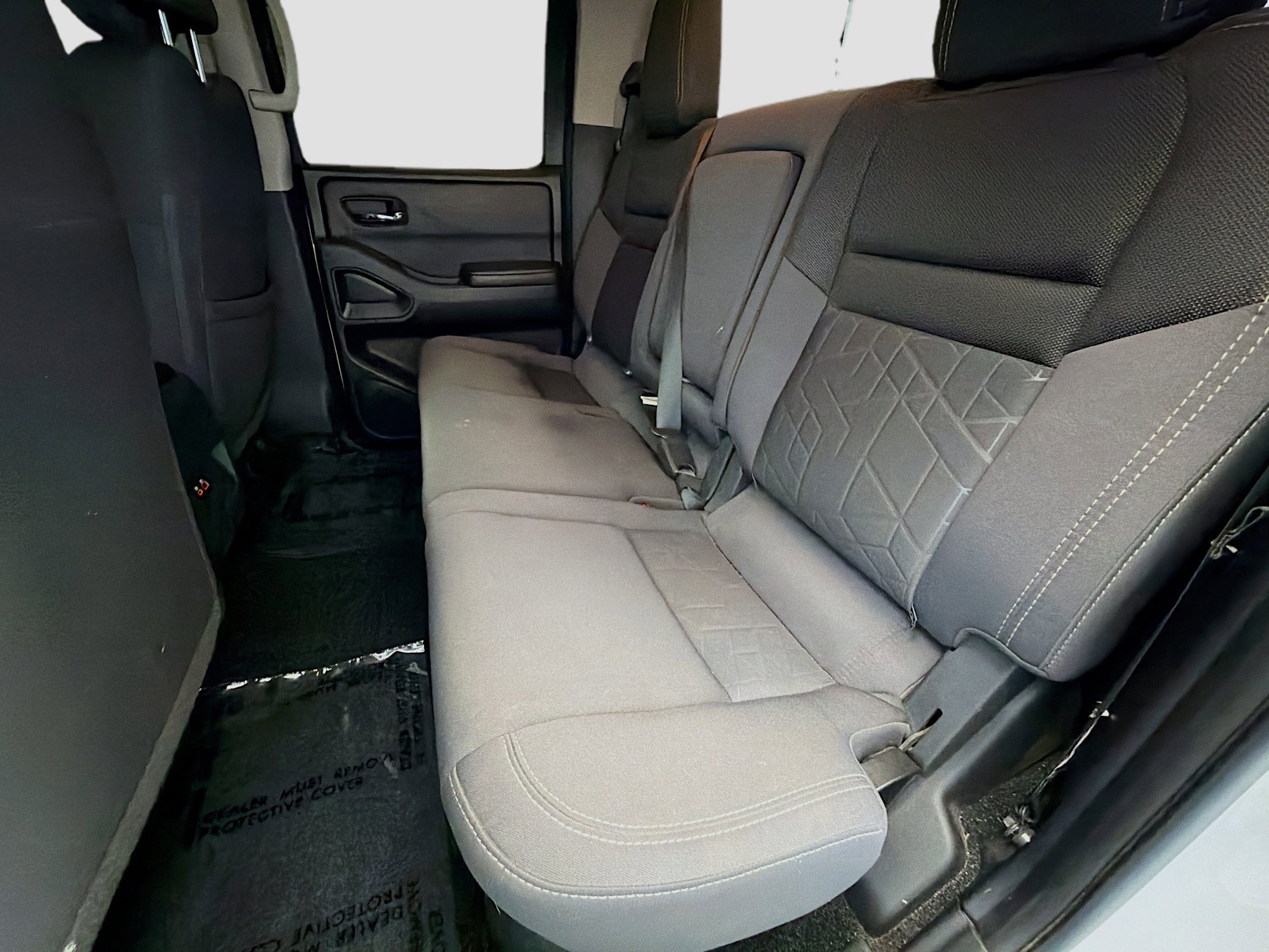 Used 2025 Nissan Frontier SV RWD image 13