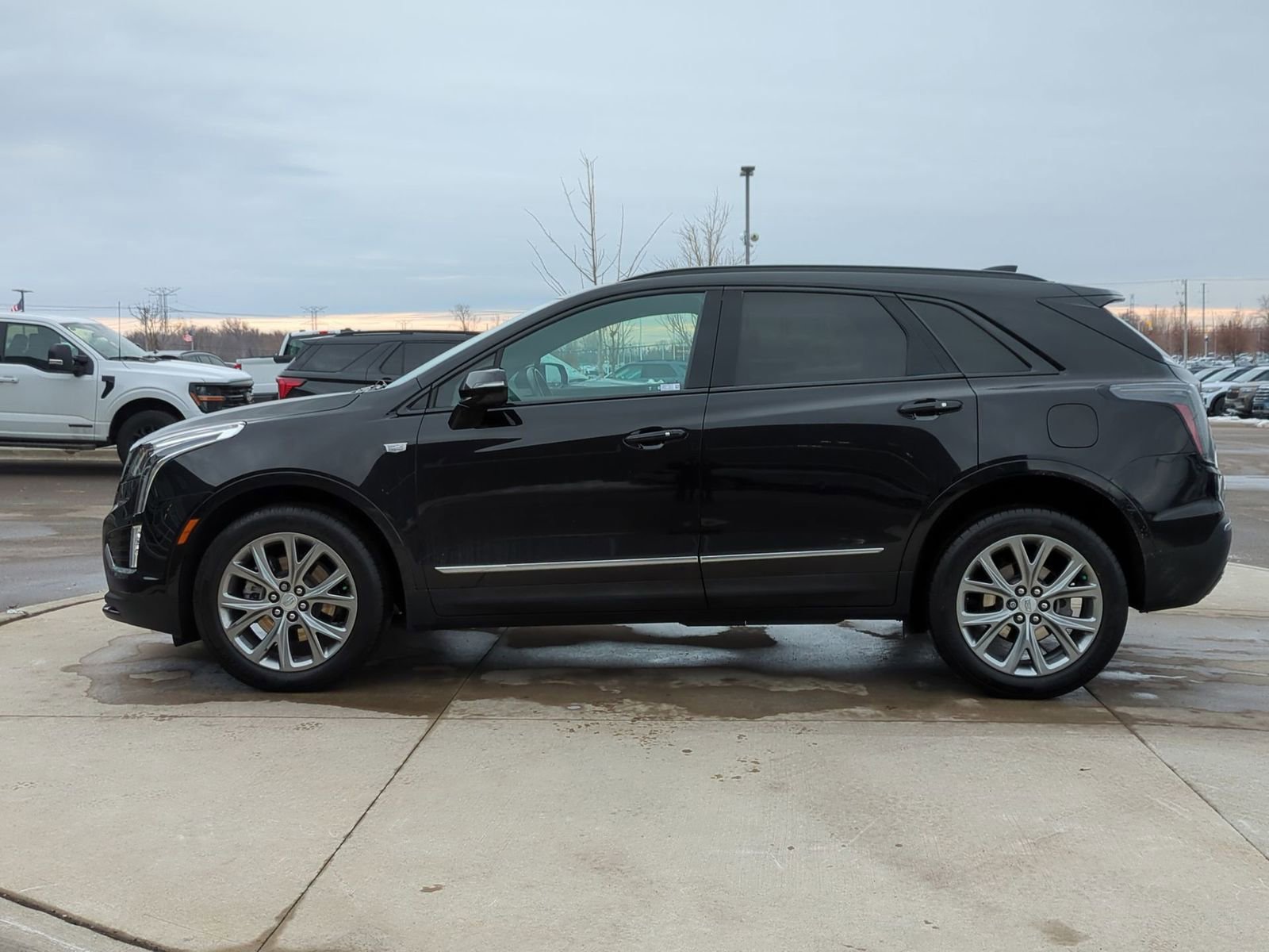 Used 2021 Cadillac XT5 Sportv image 3