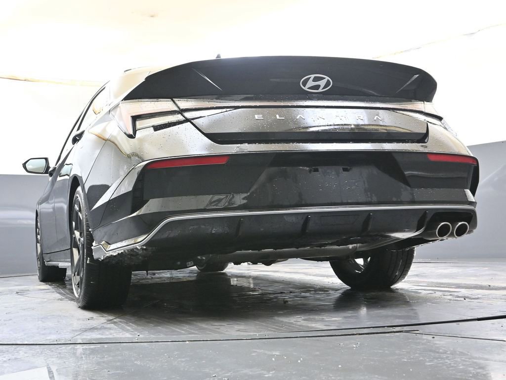 Certified 2025 Hyundai Elantra N Line image 32