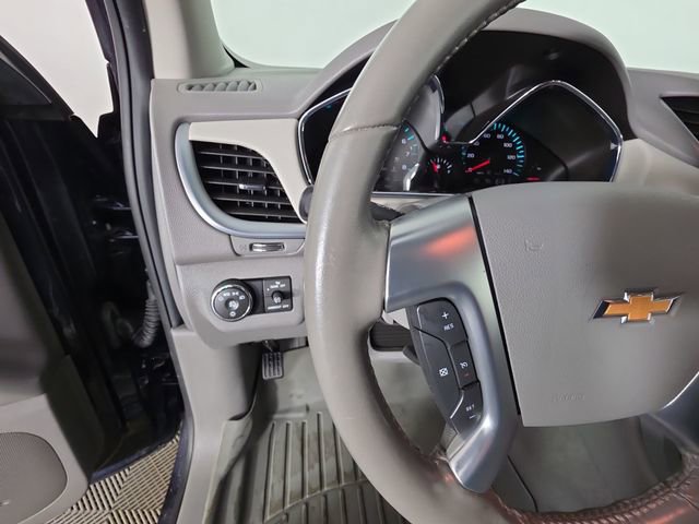 Used 2017 Chevrolet Traverse LT image 27