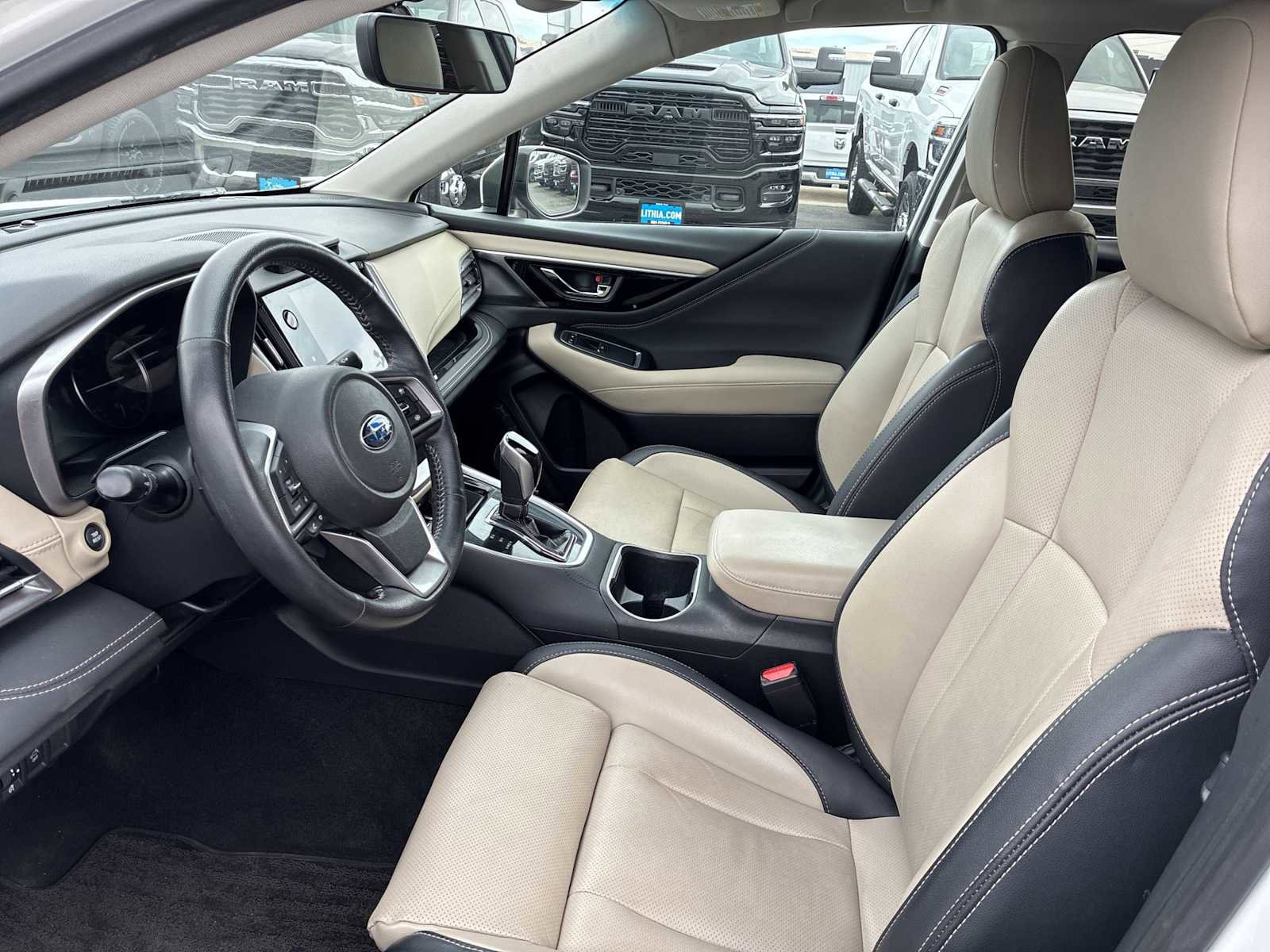 Used 2020 Subaru Outback Limited w/ Popular Package #2 AWD/4WD image 13