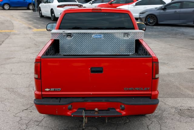 Used 2000 Chevrolet S10 Pickup LS w/ Preferred Equipment Group RWD image 12
