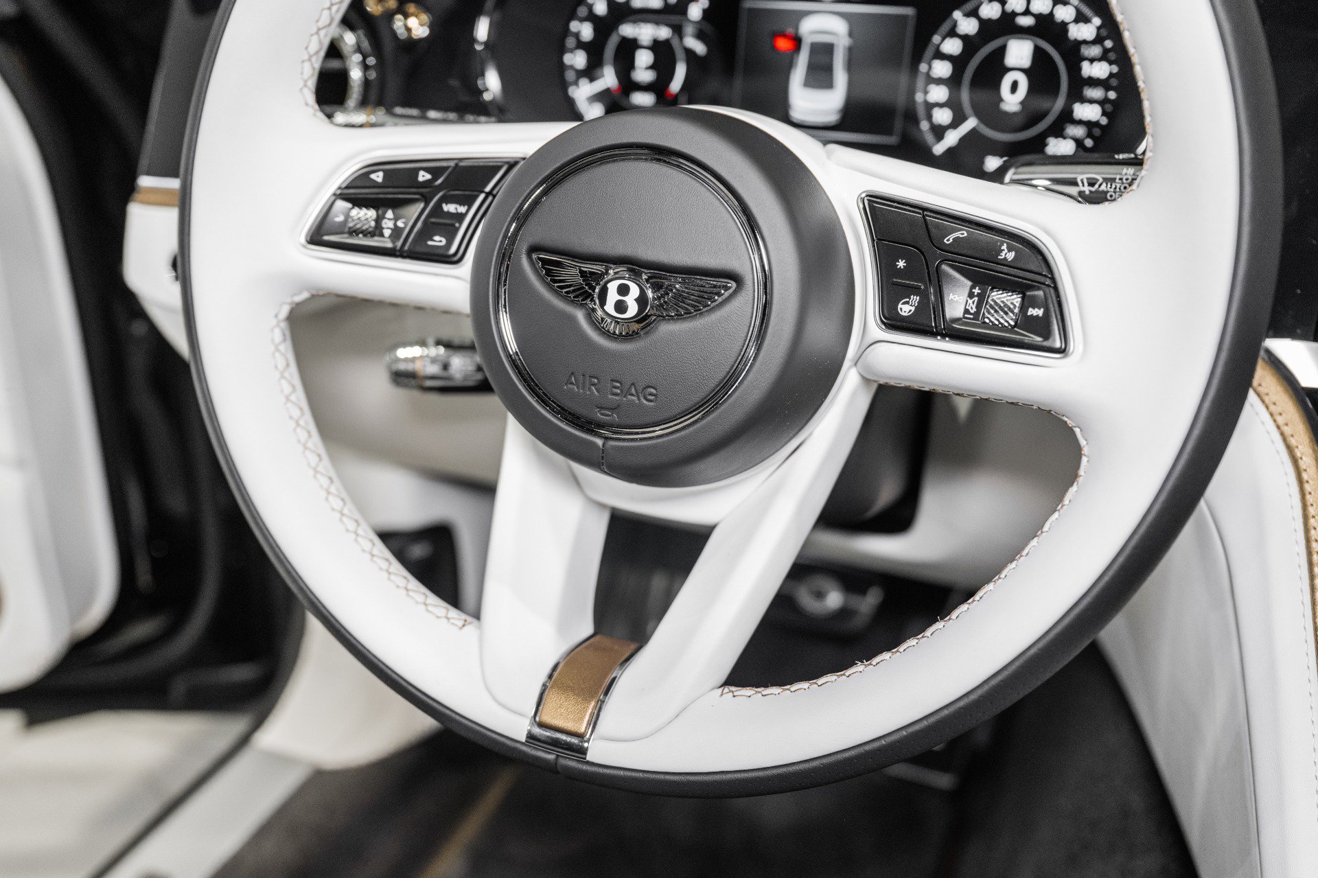 New 2026 Bentley Flying Spur Plug-In Hybrid image 56