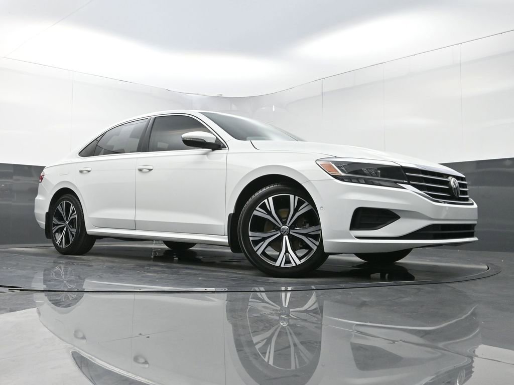 Used 2020 Volkswagen Passat 2.0T SEL image 24