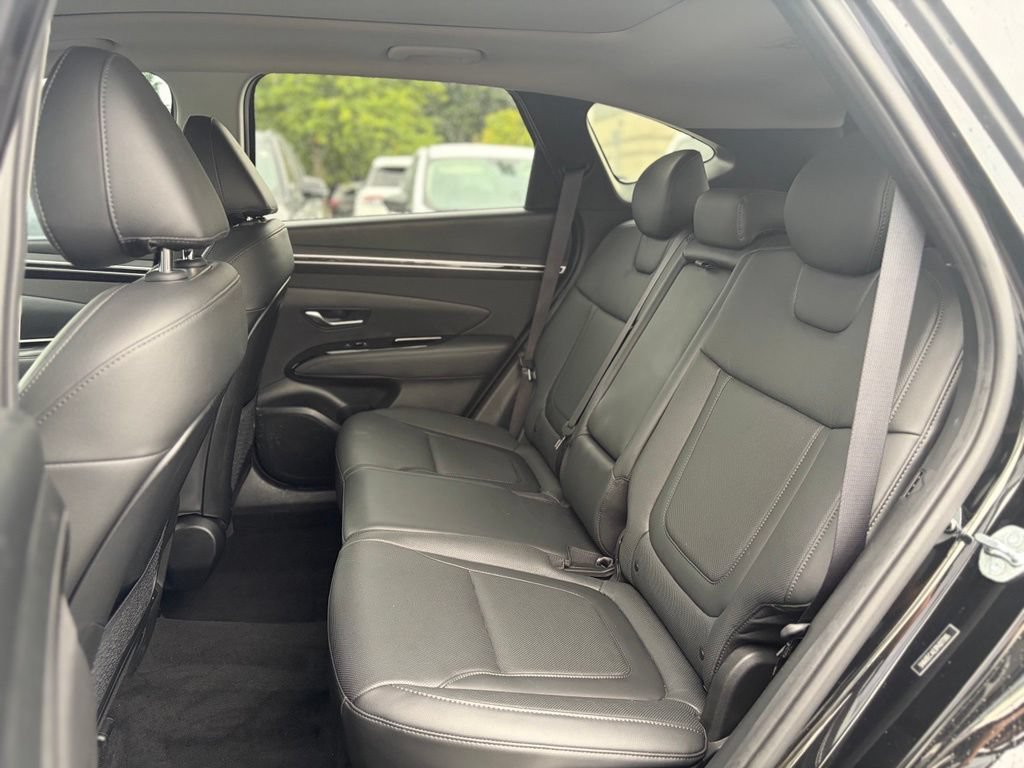 Used 2023 Hyundai Tucson Limited AWD/4WD image 12