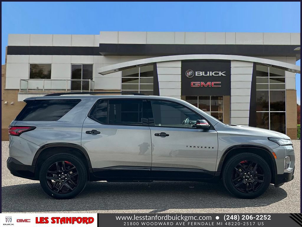 Certified 2023 Chevrolet Traverse Premier w/ Redline Edition FWD image 7