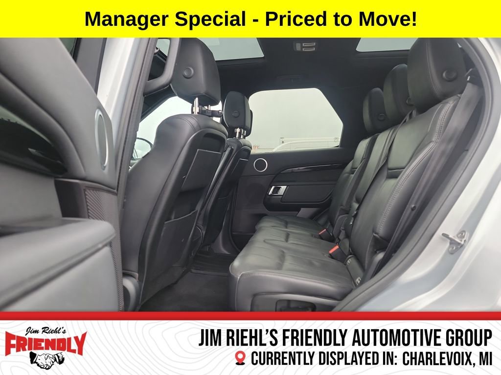 Used 2018 Land Rover Discovery SE image 24