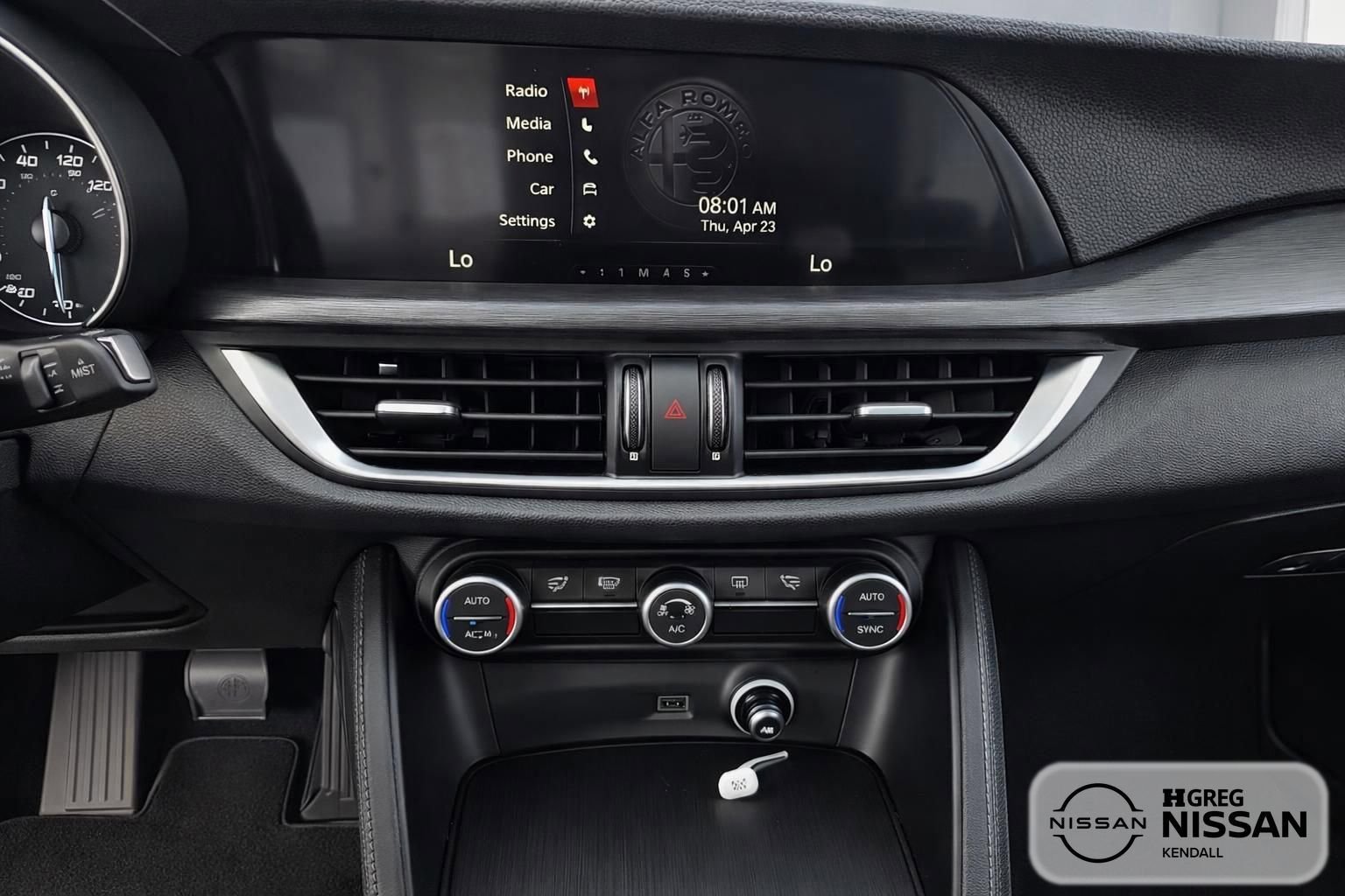 Used 2019 Alfa Romeo Stelvio AWD image 9