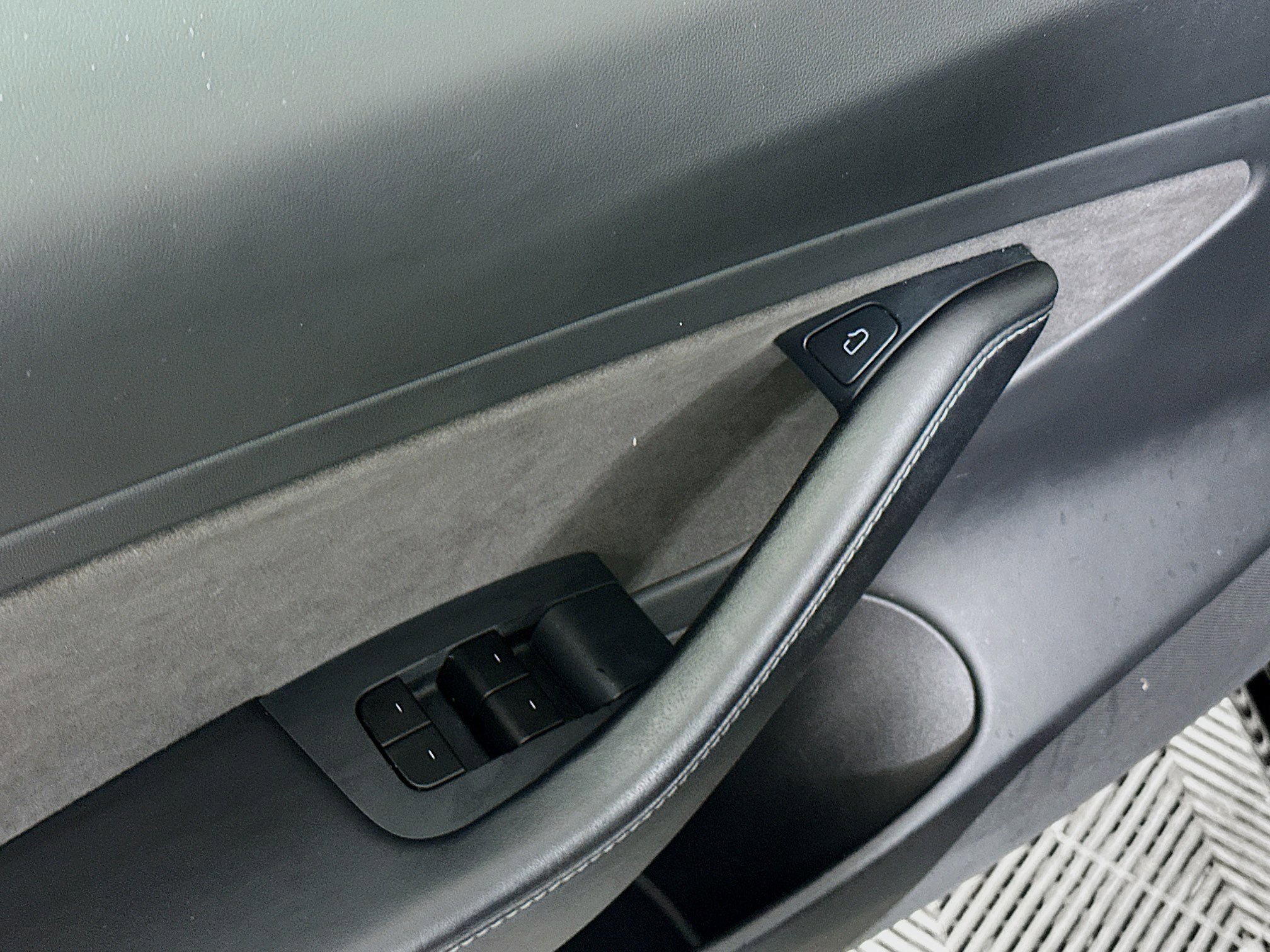 Used 2021 Tesla Model 3 Performance image 15