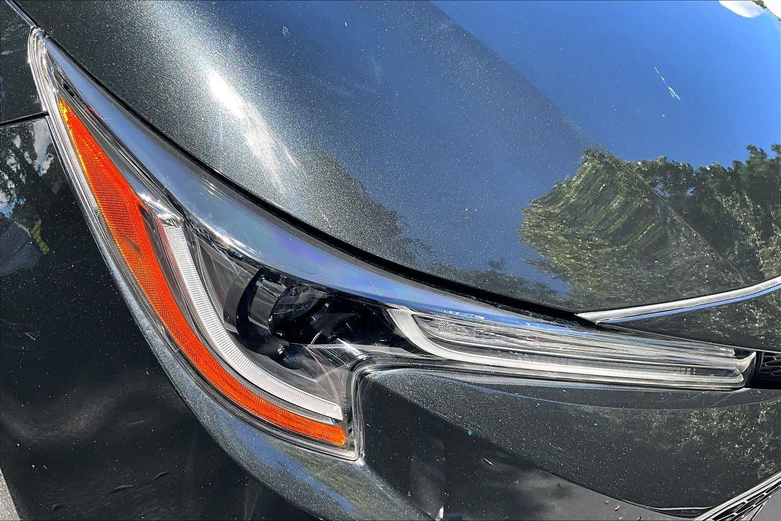 Used 2021 Toyota Corolla LE w/ Carpet Mat Package (TMS) FWD image 27