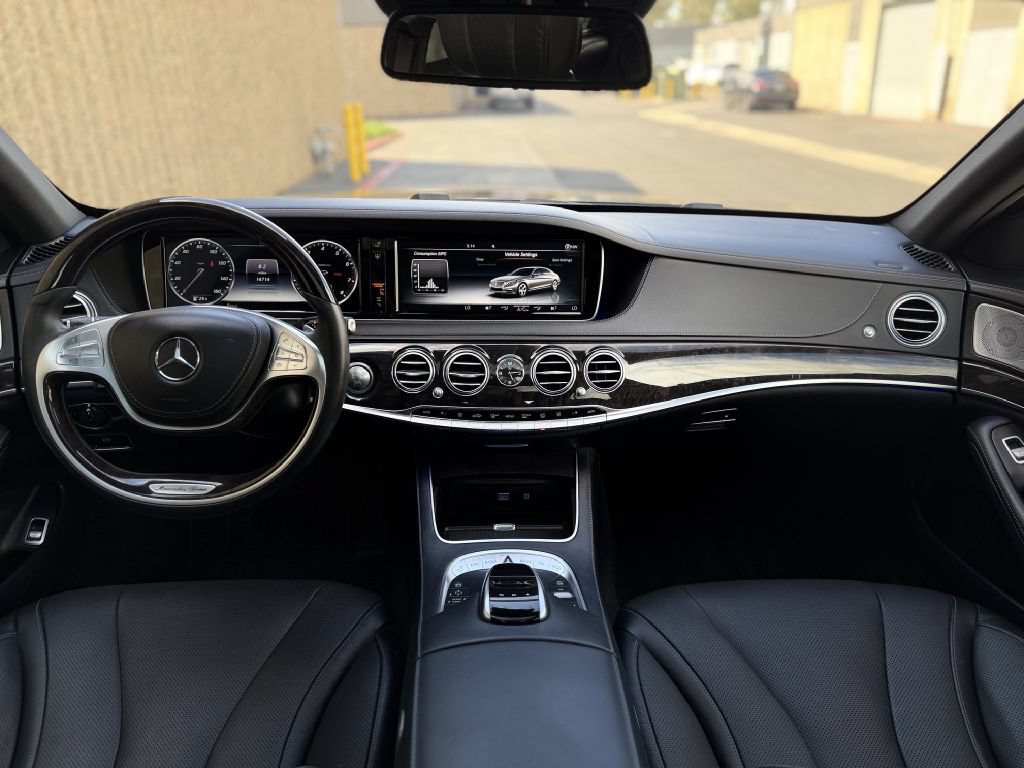 Used 2017 Mercedes-Benz S 550 Sedan image 18