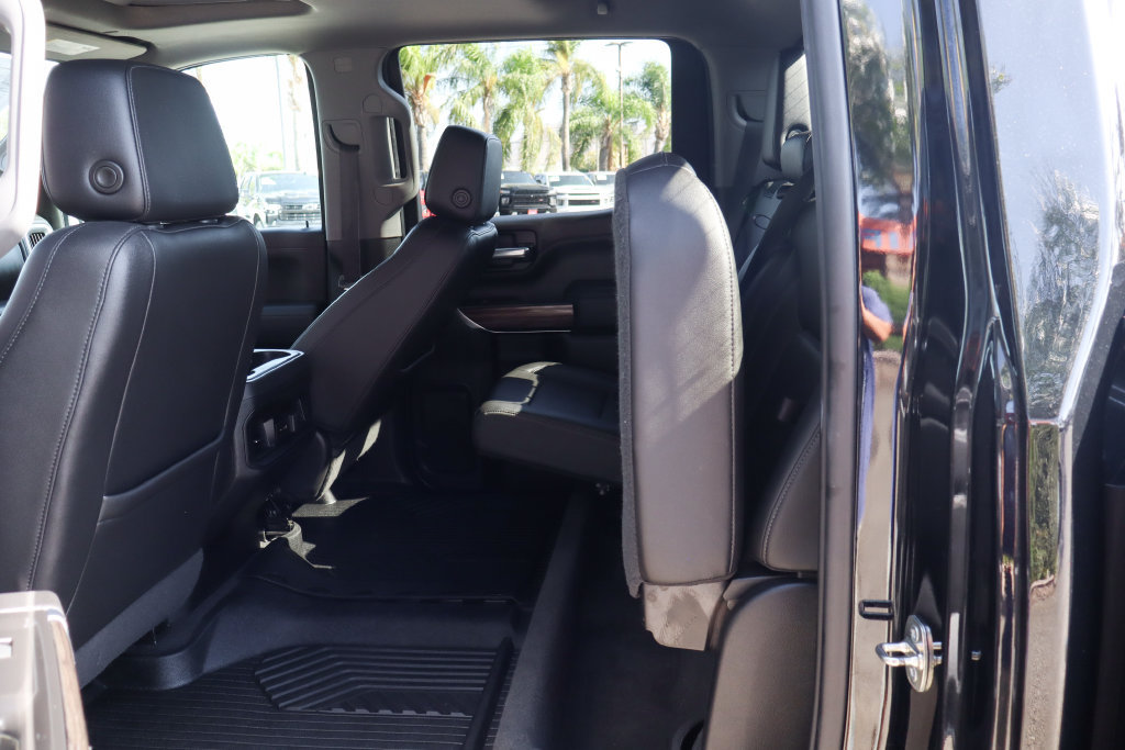 Used 2020 Chevrolet Silverado 1500 LT Trail Boss w/ Midnight Edition AWD/4WD image 45
