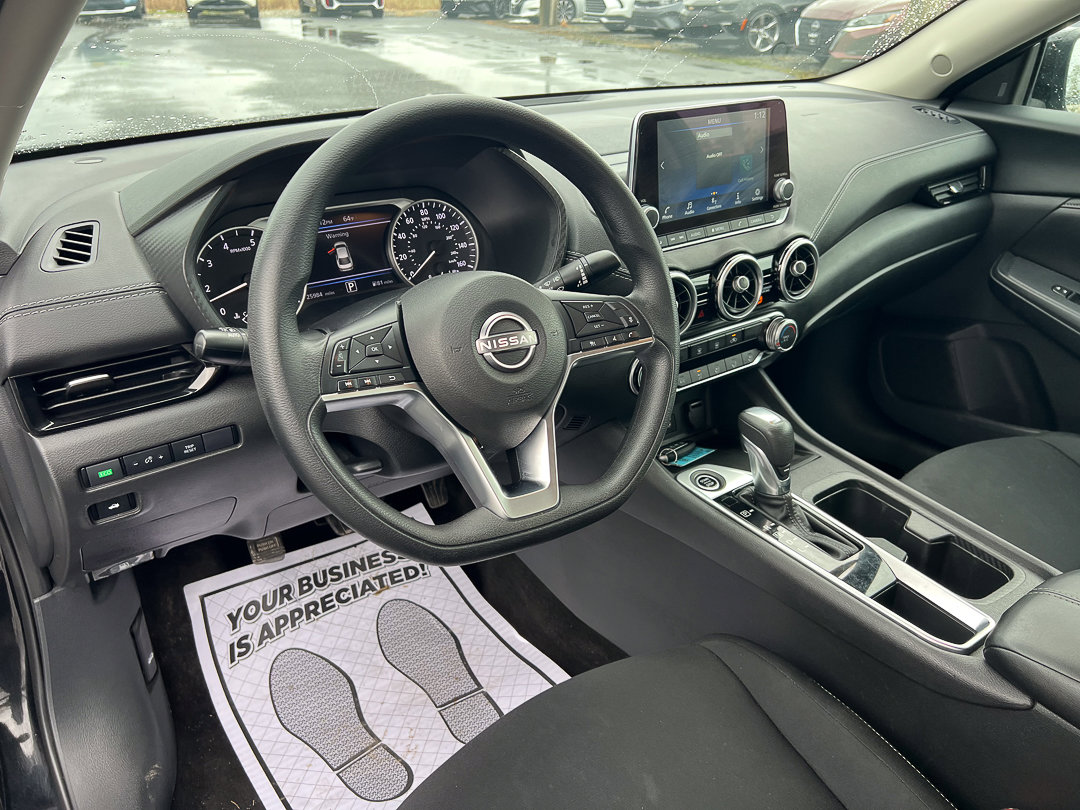 Used 2024 Nissan Sentra SV FWD image 14