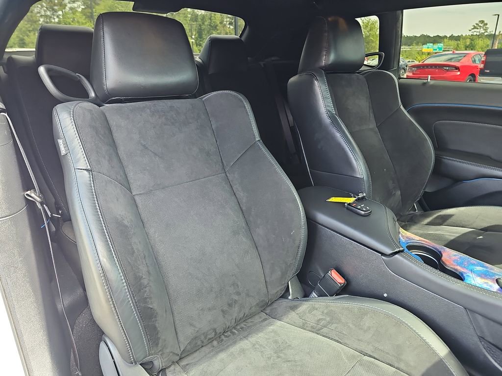 Used 2019 Dodge Challenger R/T w/ Plus Package RWD image 14