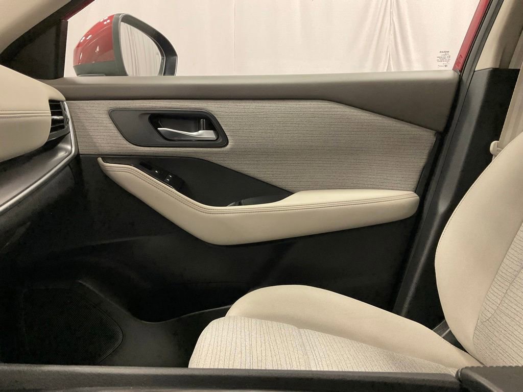 Used 2023 Nissan Rogue SV AWD/4WD image 21