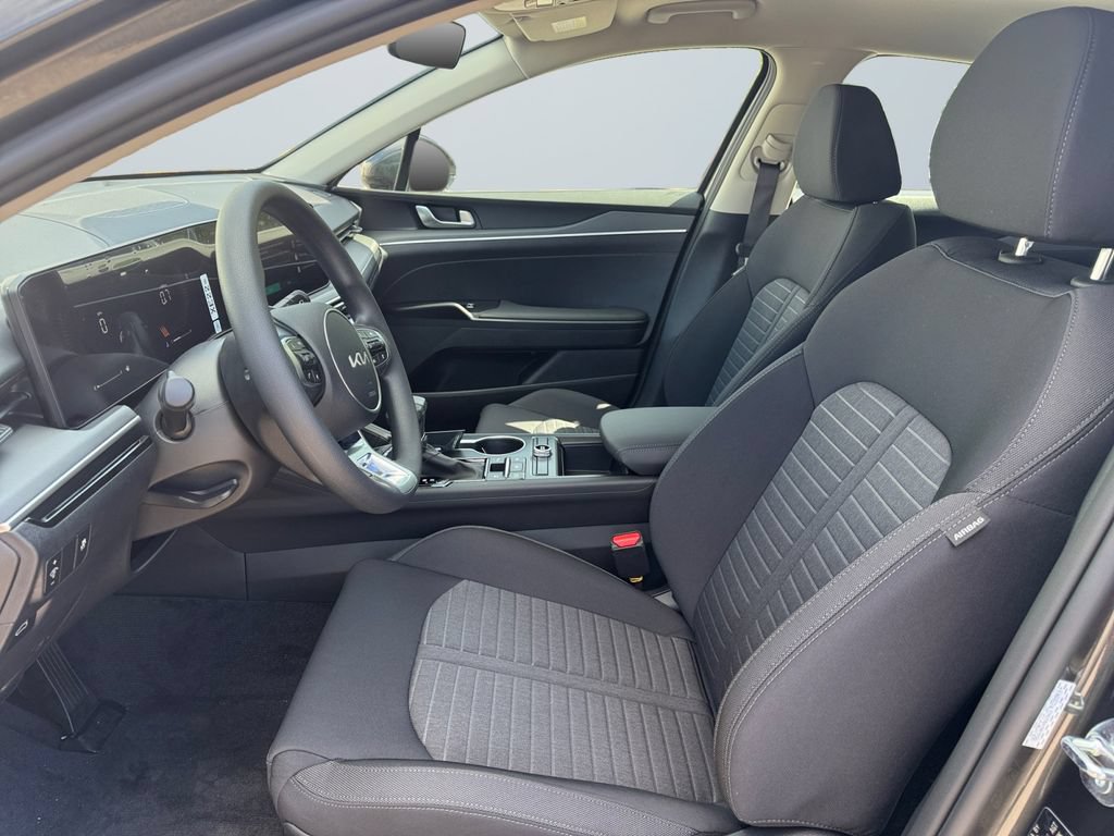 New 2026 Kia K5 LXS FWD image 9
