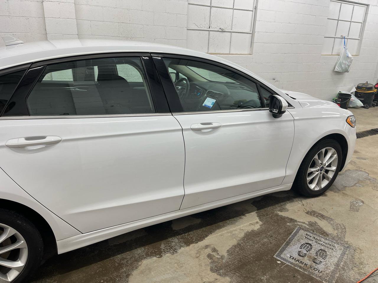 Used 2020 Ford Fusion SE image 6