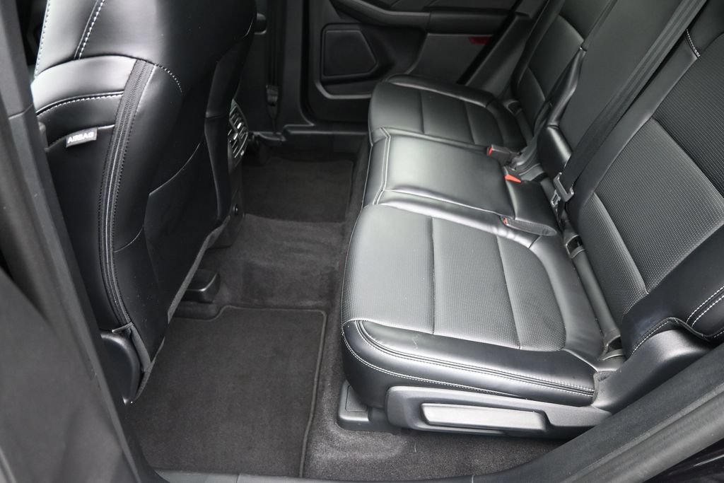 Used 2025 Ford Escape Platinum AWD/4WD image 15