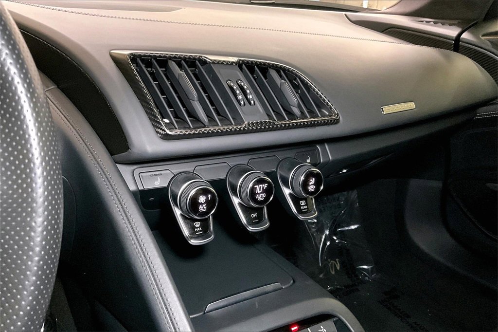 Used 2017 Audi R8 V10 image 11
