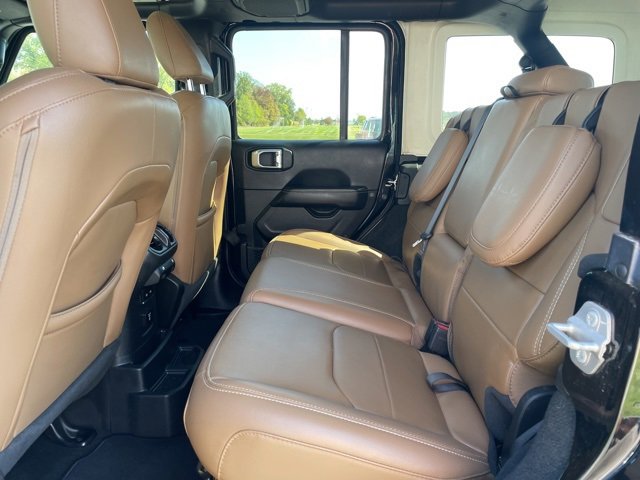 Used 2022 Jeep Wrangler Unlimited Sahara w/ Cold Weather Group image 9