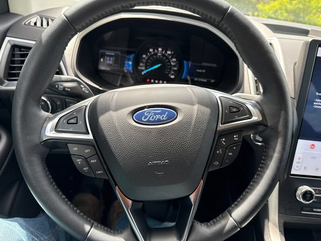 Used 2024 Ford Edge SEL w/ Convenience Package AWD/4WD image 18
