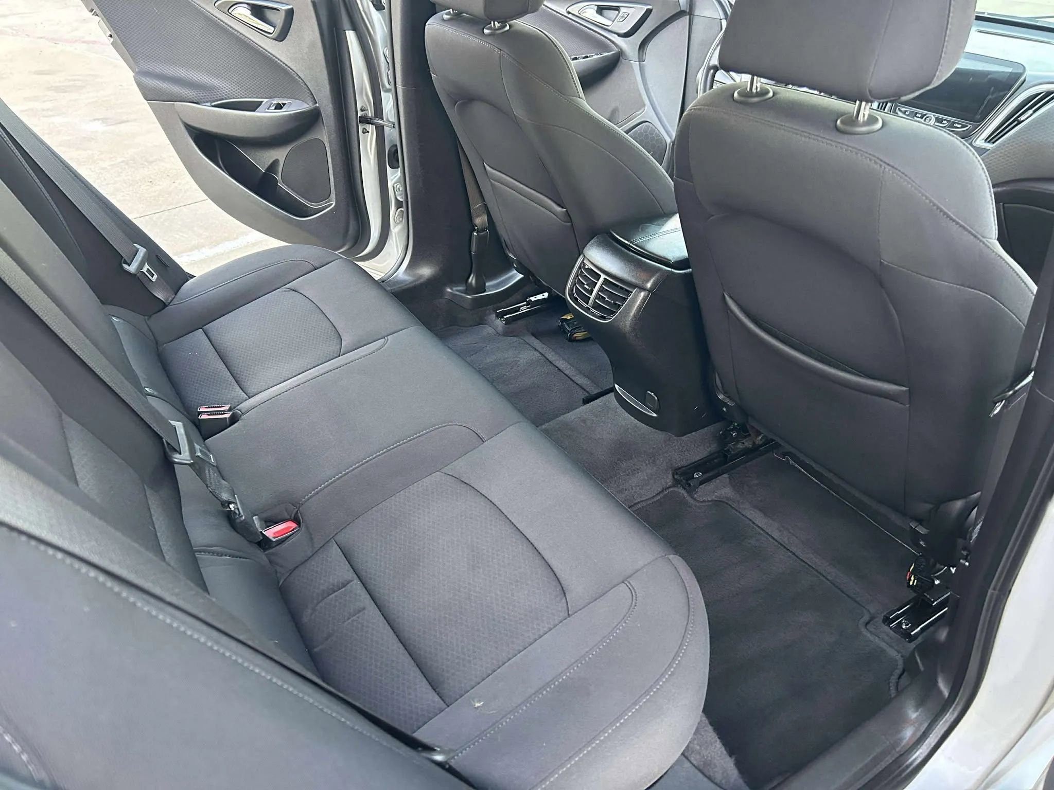 Used 2019 Chevrolet Malibu LT image 26