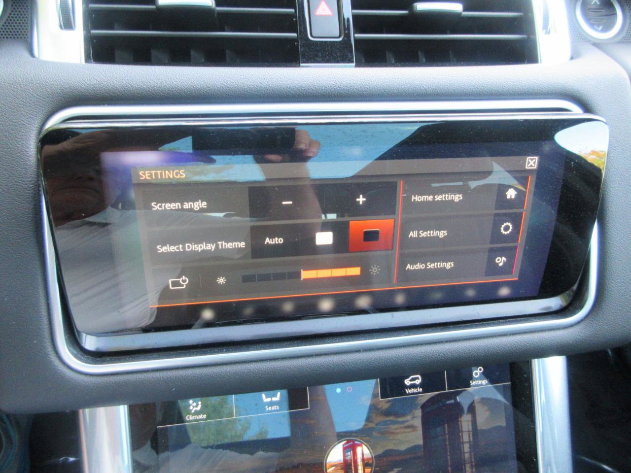 Used 2020 Land Rover Range Rover Sport SE AWD/4WD image 60
