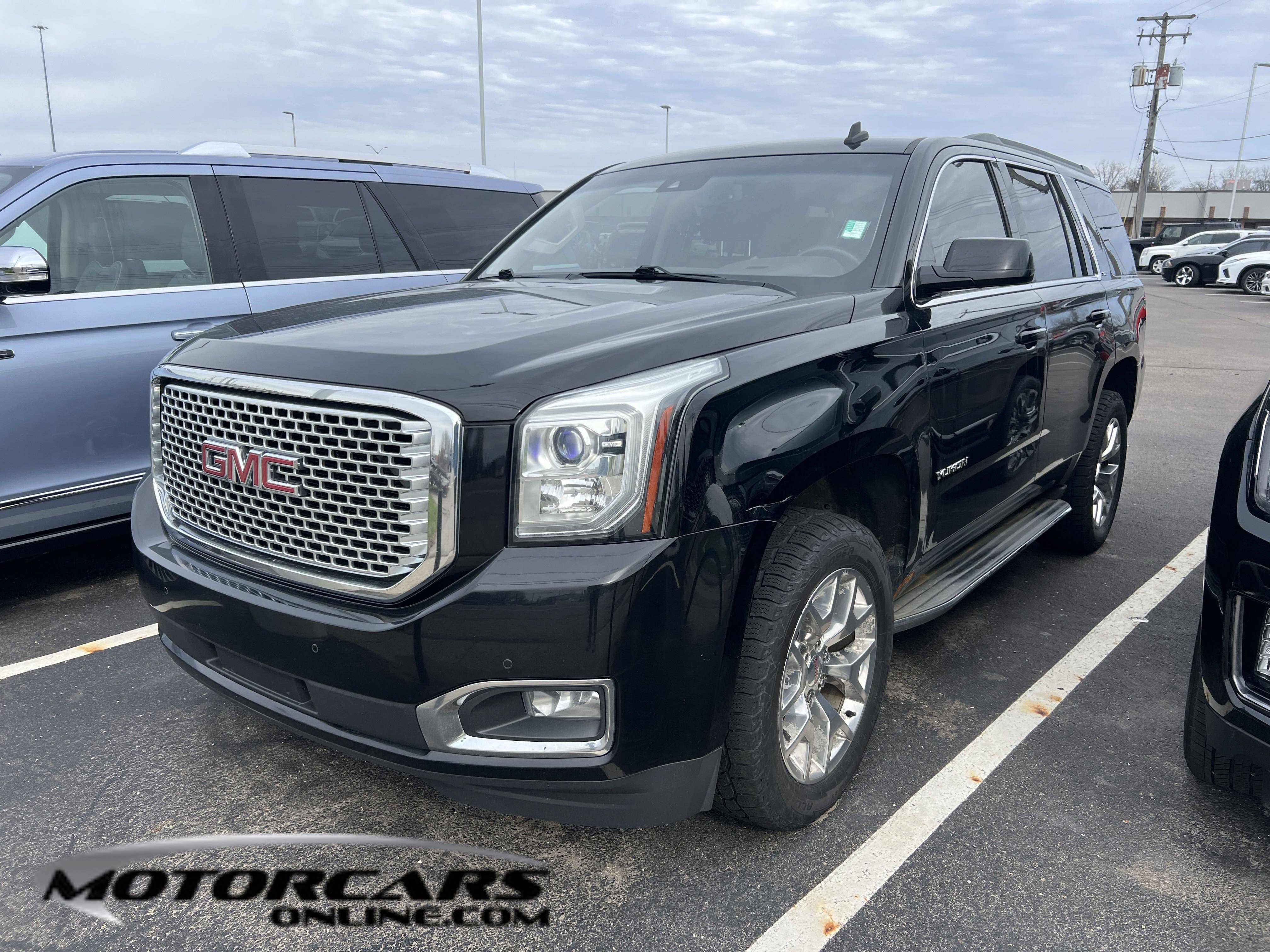 Used 2015 GMC Yukon SLT AWD/4WD image 1